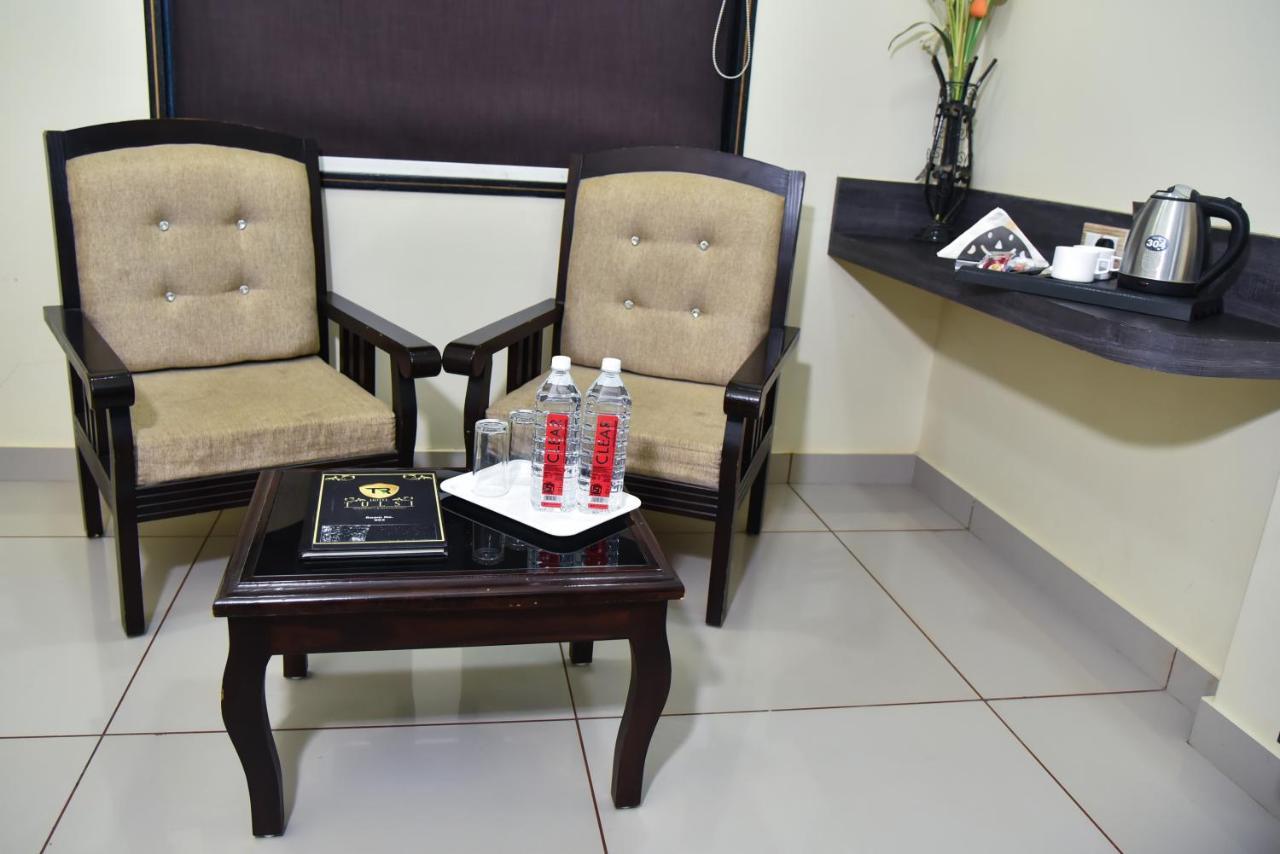 Hotel Tulsi Residency Bhuj Dış mekan fotoğraf