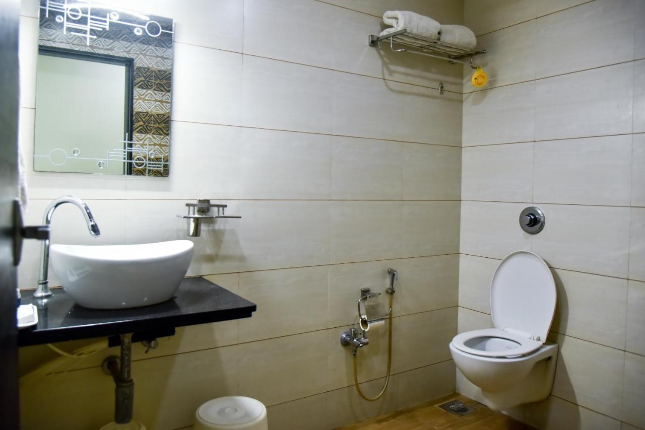 Hotel Tulsi Residency Bhuj Dış mekan fotoğraf