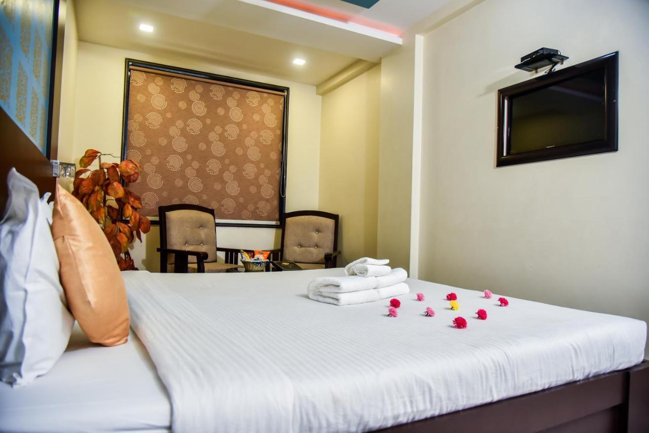 Hotel Tulsi Residency Bhuj Dış mekan fotoğraf